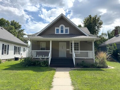 713 E 1st Ave, Mitchell, SD 57301 - photo 2