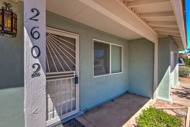 2602 W Fremont Dr-5