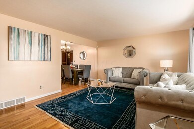 Living Room - Entry Level