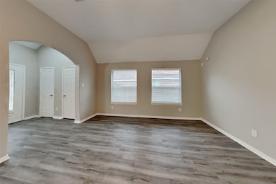3701 Oak Crossing Dr, Pearland, TX 77581 - photo 2