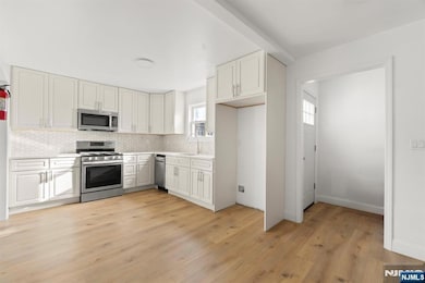 392 Clinton Place, Newark, NJ 07112 - photo 5