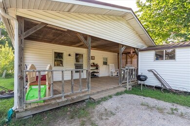 198 N Center St, Elkins, AR 72727 - photo 6