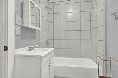 3714 Dabney St unit 7, Houston, TX 77026 - photo 4