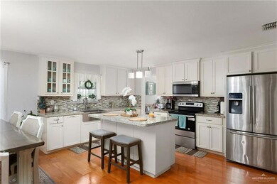 4532 N Mile 4 W unit W, Weslaco, TX 78599 - photo 4