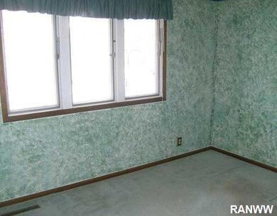 2103 Folsom St, Eau Claire, WI 54703 - photo 7