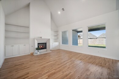 2812 E Northampton St, Broken Arrow, OK 74014 - photo 6