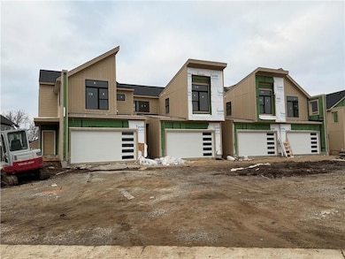 9307 Aminda St, Shawnee, KS 66226 - photo 2