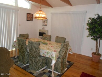 403 Canoe Brook Dr, Milford, PA 18337 - photo 3