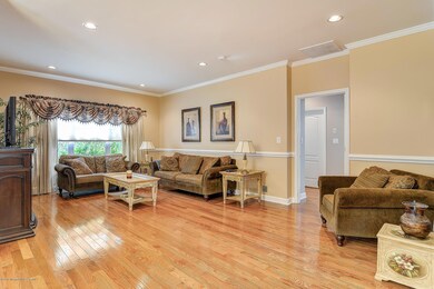 015_Living Room