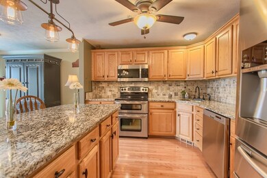 70 Bridle Cross Rd unit 70, Fitchburg, MA 01420 - photo 3