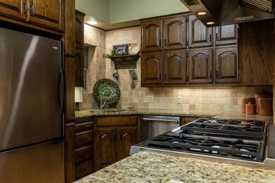 1804 Wimbleton Dr, Bedford, TX 76021 - photo 6