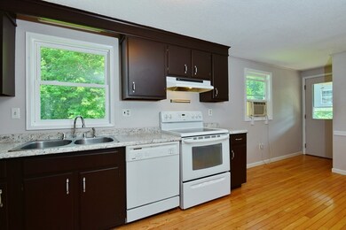 35 Andrew St, Bellingham, MA 02019 - photo 6