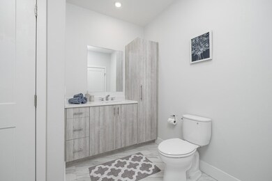 1540 N Shore Rd unit 305, Revere, MA 02151 - photo 7