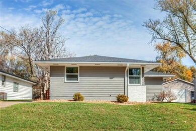 2913 Meadow Ln, West Des Moines, IA 50265 - photo 2