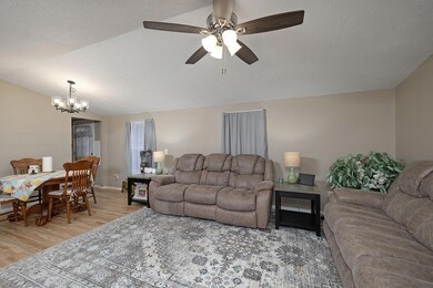 23264 Lawrence 2230, Aurora, MO 65605 - photo 6