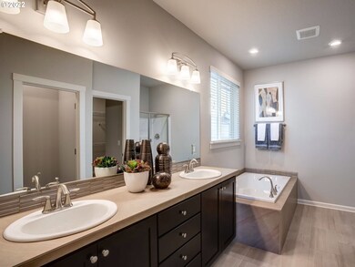 1950 N Ivy St unit HS 42, Canby, OR 97013 - photo 6