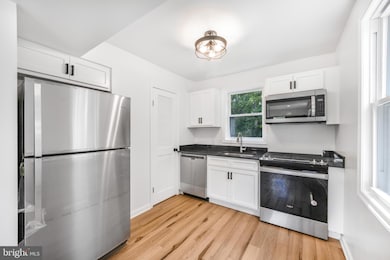 205 55th St NE, Washington, DC 20019 - photo 6