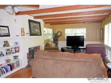 LR w/ Fireplace