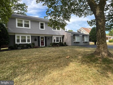 13413 Yorktown Dr, Bowie, MD 20715 - photo 2