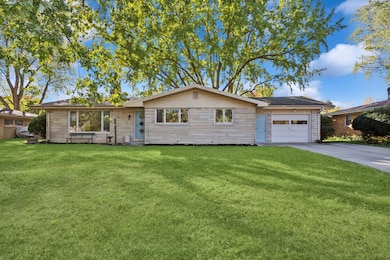 1350 Susan Dr, Saint Joseph, MI 49085 - photo 2