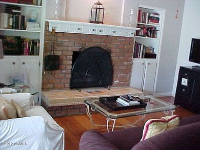 Family Room, Gas Fireplace