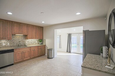 1107 E Las Palmaritas Dr, Phoenix, AZ 85020 - photo 5