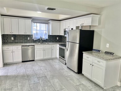 1518 Silver Mesa Way, Las Vegas, NV 89169 - photo 4