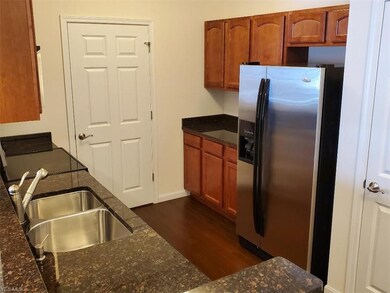 1014 Aqua Marine Blvd unit 52, Avon Lake, OH 44012 - photo 6