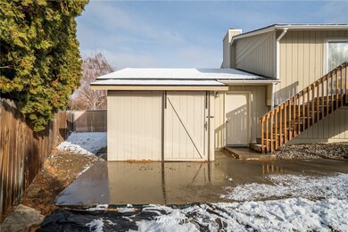 830 Manzanal St NE, East Wenatchee, WA 98802 - photo 7