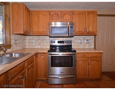 22 Fir Way, North Attleboro, MA 02760 - photo 3