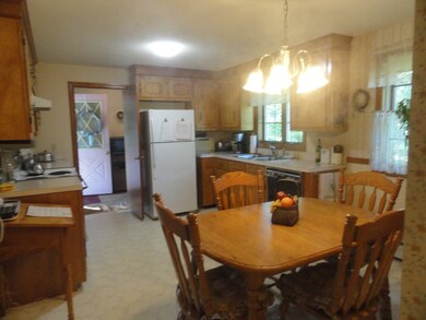 15 Hickory Ln, Webster, MA 01570 - photo 6