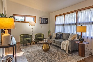 2708 E Ave A Bismarck - Corissa-8