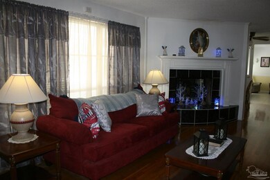 2824 Mandeville Ln, Pensacola, FL 32526 - photo 7