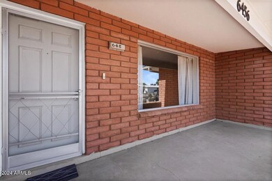 04-Front entry