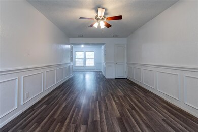 954 Ralph St, Grand Prairie, TX 75051 - photo 7