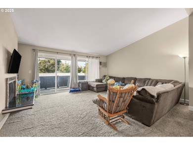 10090 SW Beaverton Hillsdale Hwy unit 13, Beaverton, OR 97005 - photo 3