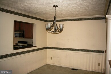 310 Tolbelt Ct, Stafford, VA 22554 - photo 5