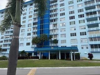 Hillcrest East Number 26 unit 416, Hollywood, FL 33021 - photo 3