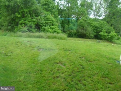 225 Scarboro Dr, Bunker Hill, WV 25413 - photo 3