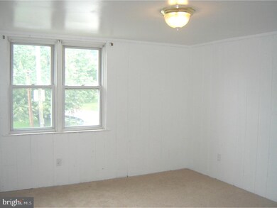 492 Westmont Dr, Darby, PA 19023 - photo 7