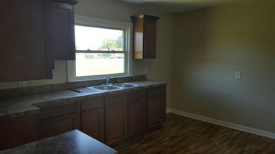 1021 Beaver Lake Rd, Lawrenceburg, KY 40342 - photo 7