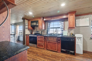 1827 Platter Rd, Calera, OK 74730 - photo 7