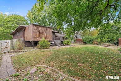 5721 Taylor St, Davenport, IA 52806 - photo 3