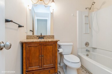 421 Bayview Ave unit 5, Naperville, IL 60565 - photo 7