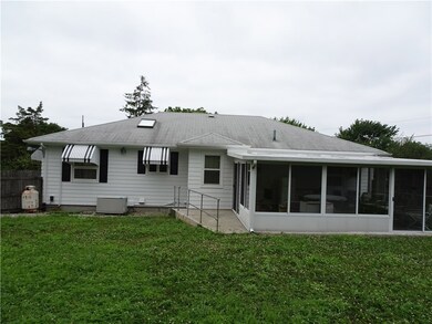 90 Lewis St, Tiverton, RI 02878 - photo 4