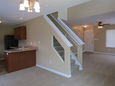 627 Pine Lake Dr, Greenwood, IN 46143 - photo 5