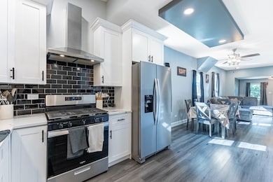 714 S Joliet St, Joliet, IL 60436 - photo 5