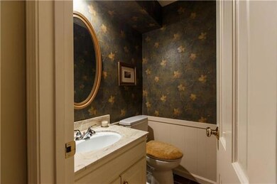 8501 Bradshaw St, Lenexa, KS 66215 - photo 5