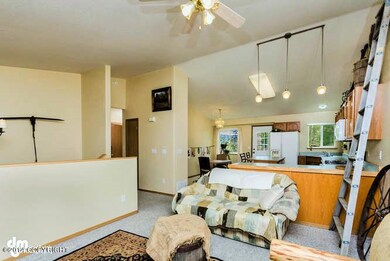 10111 E Ortner Loop Anchorage-small-017-