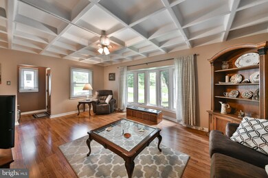 8109 Hull Dr, Glenside, PA 19038 - photo 7